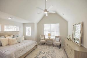 Landing Apartments - Oak Hill Townhomes