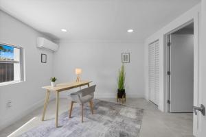 Villa Gabriel Modern, Family Home Just 15 minutes downtown Miami