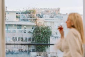 Artistic Luxury with Acropolis View in Psirri Monastiraki