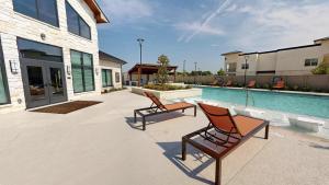 Landing Apartments - Malloy Bridge