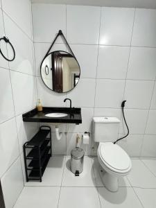 Casa 2 Quartos com Ar Condicionado e 1 Suíte a 200mts da praia