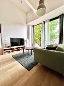 Lovely Spacious Loft Up to 4 Guests Comfort & Style in Brussel