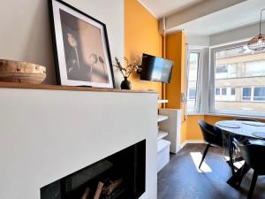 Lovely appartment - 1 min Beachfront & Sea View Sleeps 6