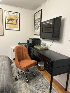 4 BR house by Stony Brook University & Hospital