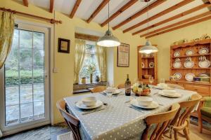 3 Bed in Padstow oc-p00308