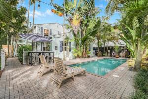 Cottage 2 on Penn - With Pool