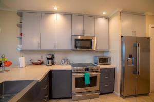 Del Mar 2J 3 bdr Ocean View in Los Suenos