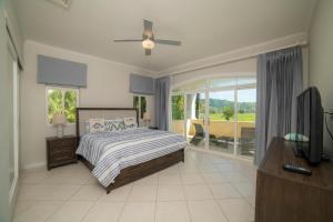 Colina 7C 3 bdr Garden View in Los Suenos