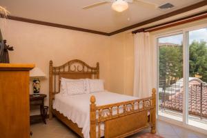 Bay Residence 7C 3 bdr Ocean View in Los Suenos