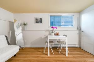 BudgetWise Semi-Basement near Airport, UBC, Downtown in Vancouver