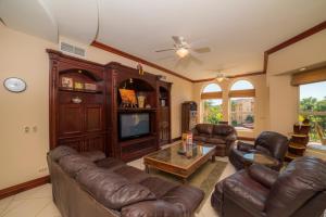 Bella Vista 2C 3 bdrs pool view in Los Suenos