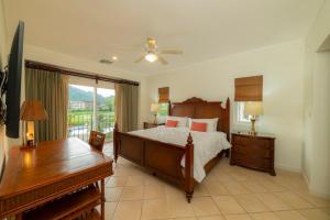 Del Mar 4G 3 bdr Garden View in Los Suenos