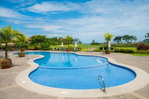 Del Mar 4G 3 bdr Garden View in Los Suenos