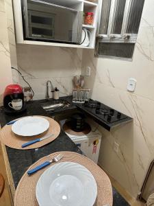 Apartamento no Coração de Copacabana , a duas quadras da Praia de Copa , apto completo