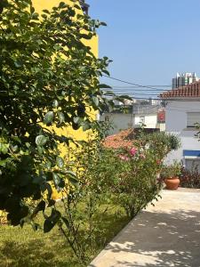 Cantinho das Rosas - Beach 500m away