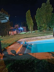 Plumas verde, casa campo