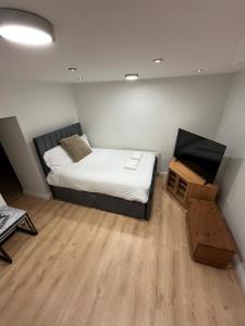 Two Bedroom Apartment in Prime Location