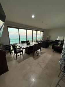 Departamento frente al mar en Playa Brujas