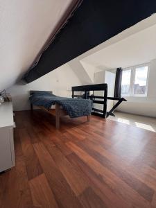 Duplex near Brussels Airport with washing machine