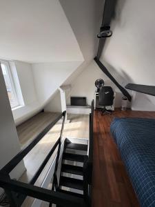 Duplex near Brussels Airport with washing machine