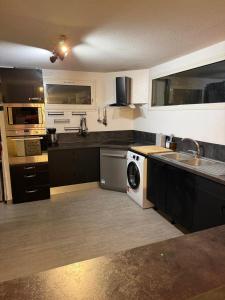 South of France Oasis 1 Bed Villa with a Private Garden