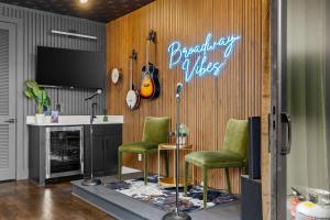 Broadway Honky Tonk Haven with Karaoke Stage!