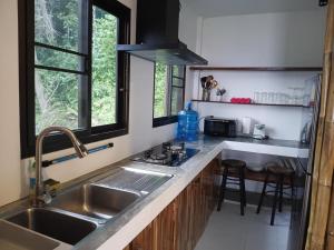 Koh Tao Studios Ocean Moon view