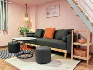 Glorious CENTRAL Loft - Near BenThanh Market - Walk to METRO