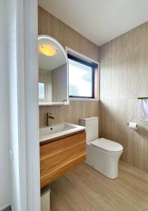 Relaxed Mount Getaway Close to Beach & Town