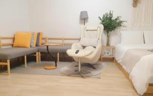 Lux Namsan View Rooftop Villa with Massage Chair