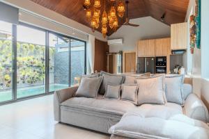 V280 If You Need Luxury This Is The Place Fully Smart