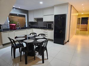 Casa espaçosa próxima ao Sesc.