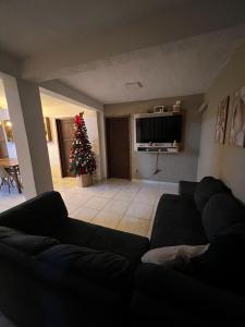 Casa tranquila em Ilhabela a 200m da praia