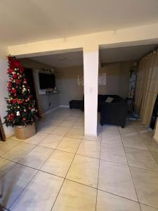 Casa tranquila em Ilhabela a 200m da praia