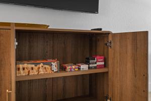 Modern Phoenix Retreat