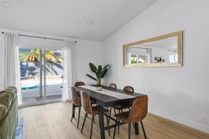 Modern Phoenix Retreat