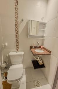 Amplo Apartamento com 3 suítes na Barra - 7min da praia do Porto da Barra