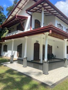 BIHANSA HOUSE - Imaduwa