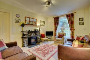 3 Bed in Padstow oc-p00308