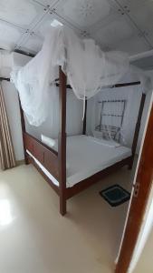 Gurty House