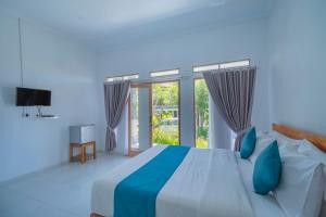 Govardhan Nusa Penida