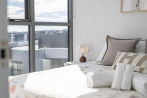 Bright Woden Stay, Near Hospital, CIT, Shops
