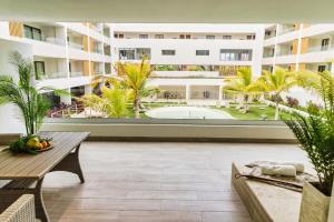 High-end 2BR with Private Pool - BBQ - Steps to Beach