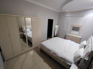 نجوم التعمير للشقق المخدومة