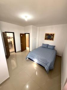 Amplio departamento 2 habitaciones 1er piso Amoblado Manta