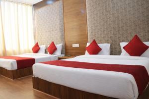 Hotel Black Diamond, Patiala Chok 2 min from Zirakpur Bus Stand near Panchkula