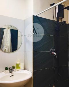 Sea Residence 1BR unit 5 to 10 min walk to MOA