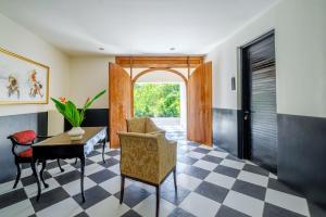 Morrocotini Suites Room at Amelia Villa by Orivista