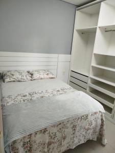 Apartamento pertinho do mar, e roda gigante