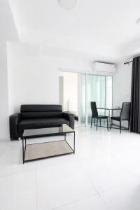 warm house chiang mai